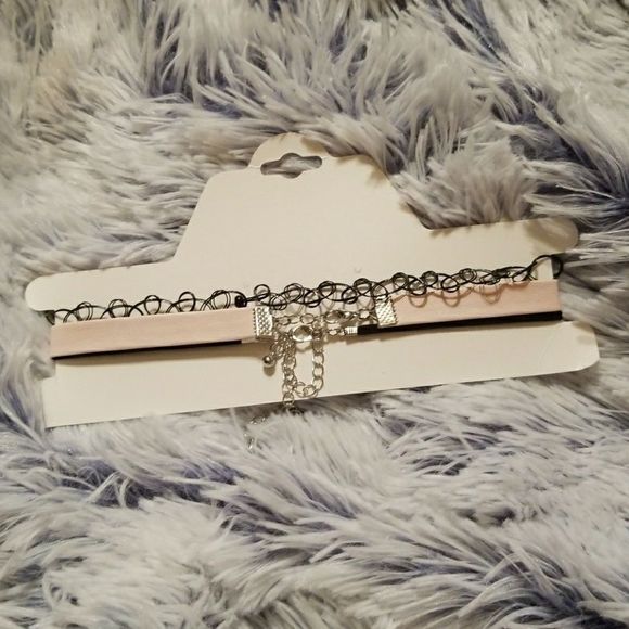 Cute Choker - Picture 4 of 4